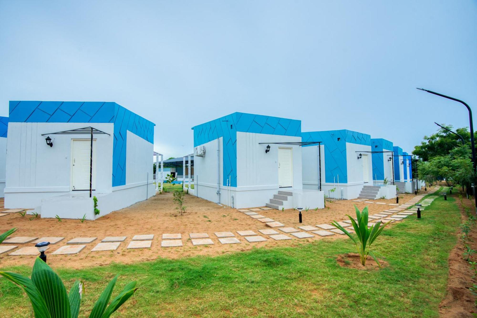 Seaborne Beach Resort Auroville Eksteriør bilde