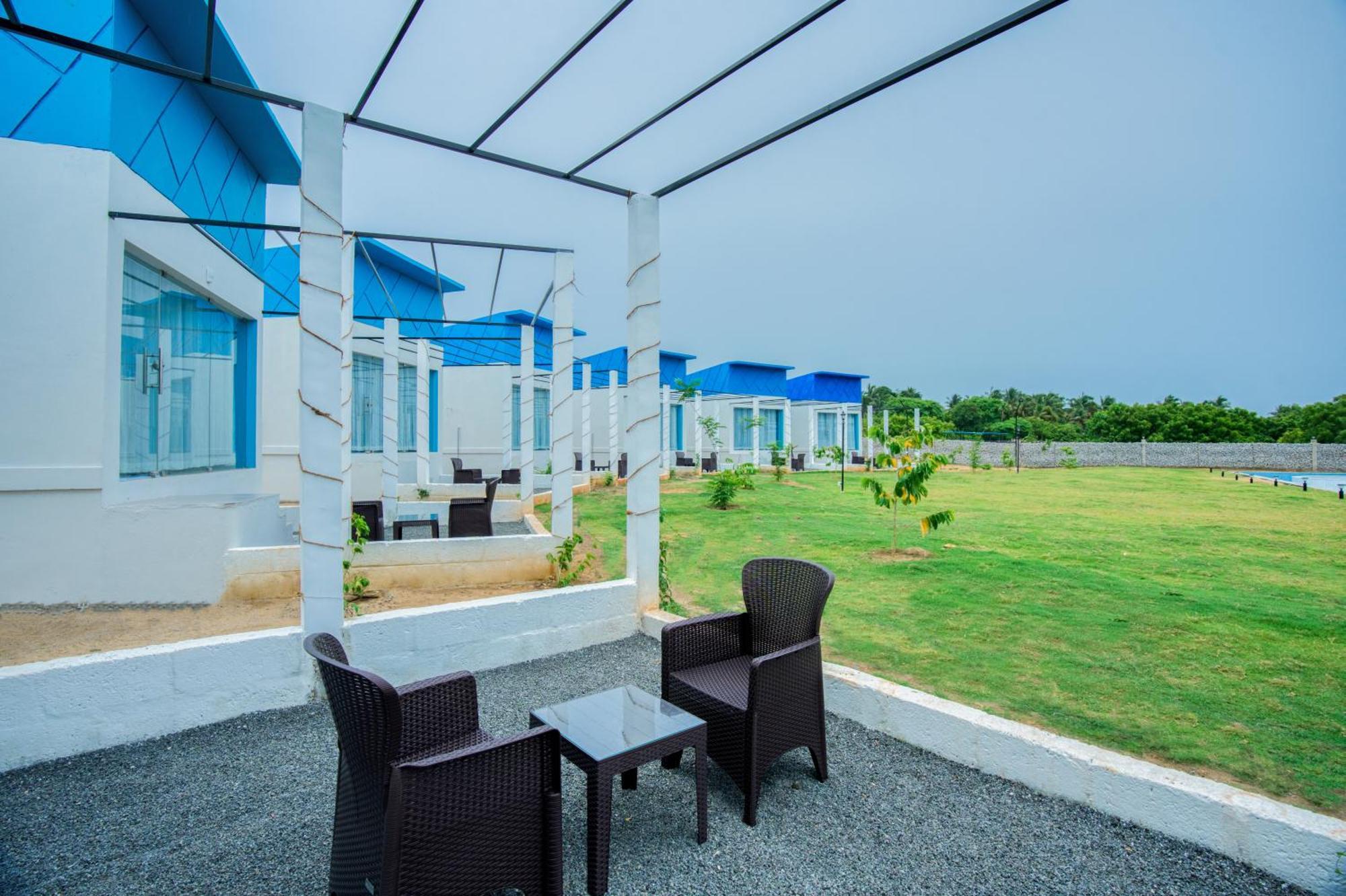 Seaborne Beach Resort Auroville Eksteriør bilde