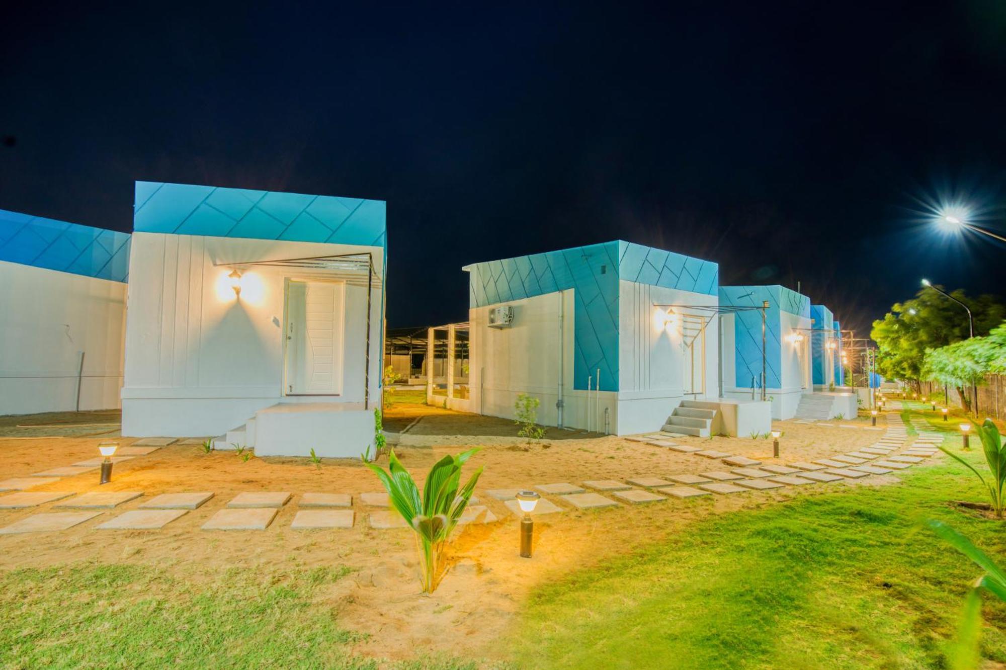 Seaborne Beach Resort Auroville Eksteriør bilde